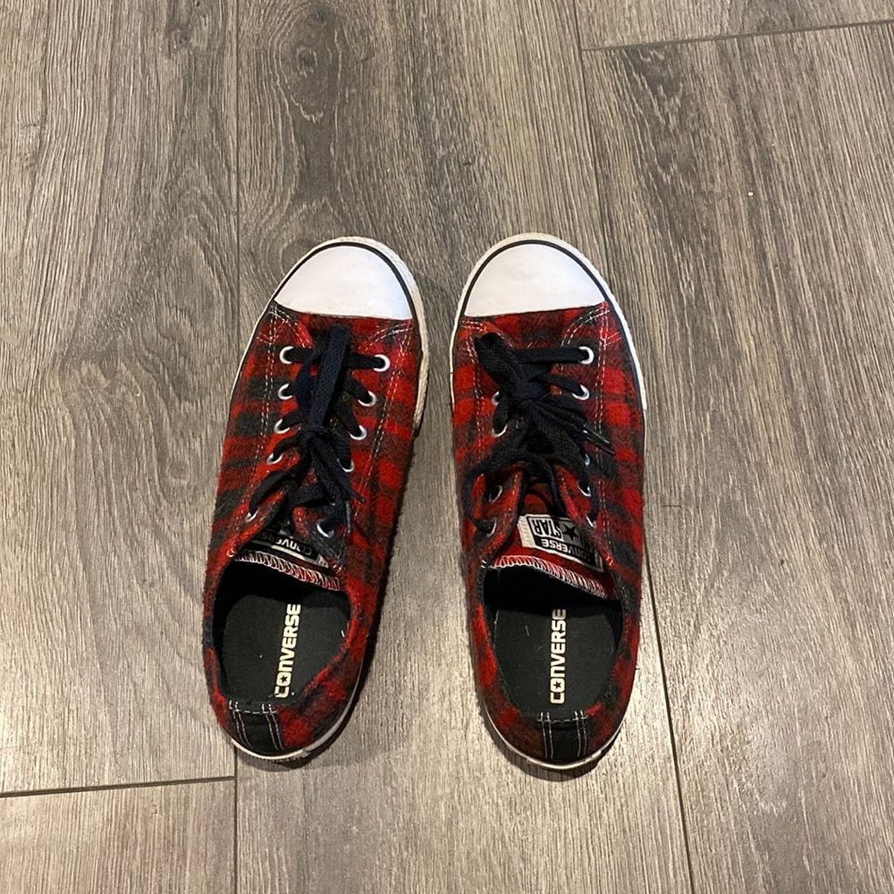 Black and white checkered converse,kids size 5